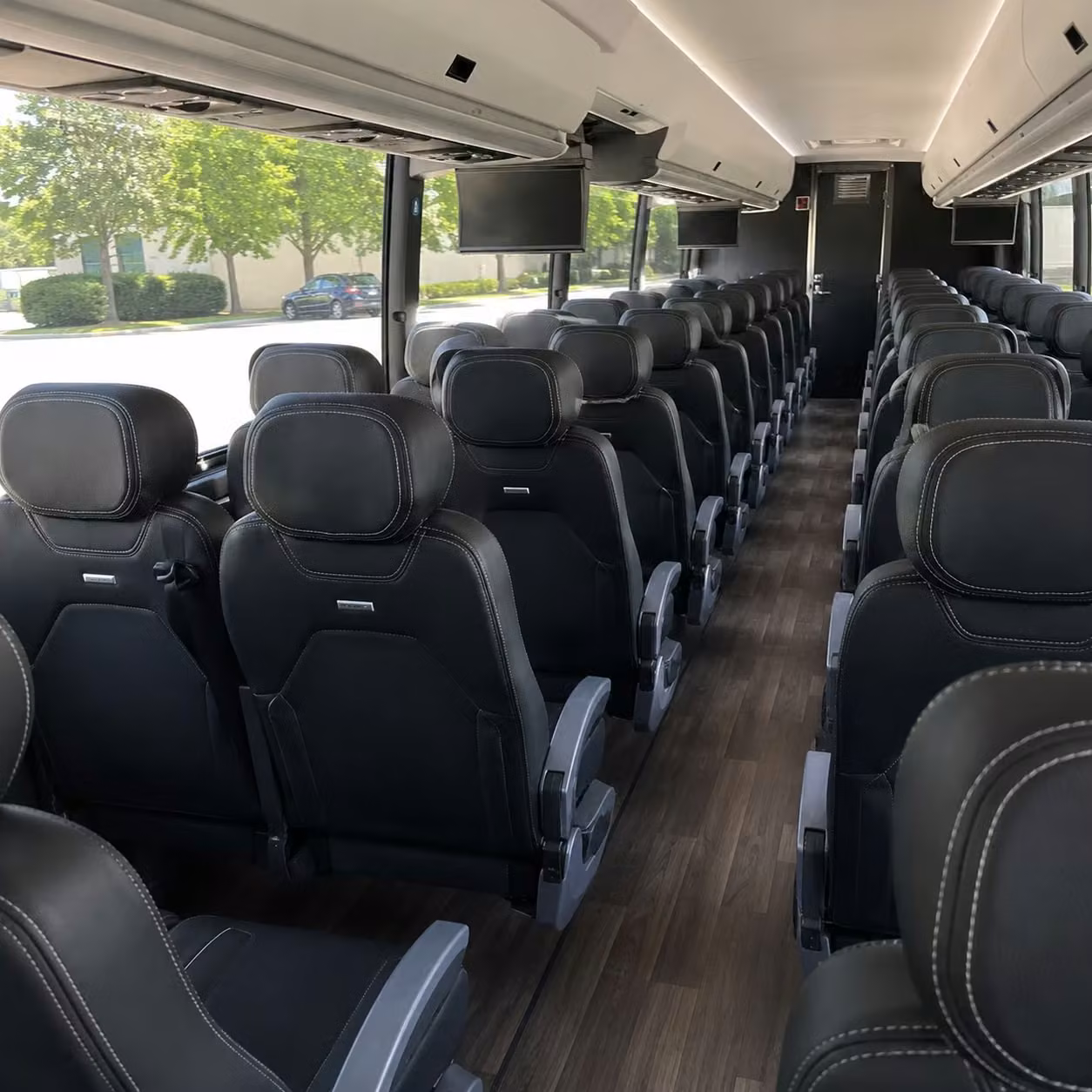 alexandria students can explore washington dc s most iconic landmarks by charter bus